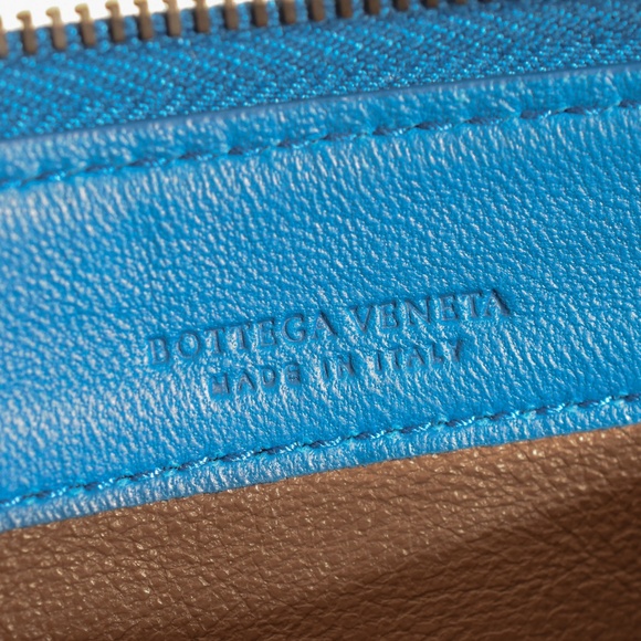 Bottega Veneta Aqua Intrecciato Nappa Leather Zip Wallet Blue - Picture 7 of 10